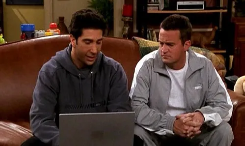 Friends episode 9×17 and our digital society reshaping